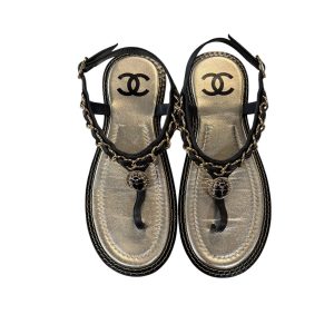 Chanel Black Leather Chain Thong Sandals Made in Italy